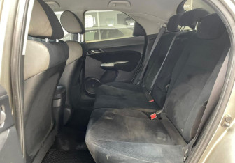 Подержанный автомобиль Honda Civic Hatchback 2007 года (11 фото)