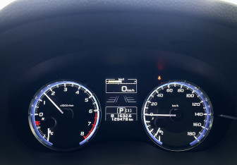 Подержанный автомобиль Subaru Levorg 2014 года (13 фото)