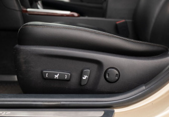 Подержанный автомобиль Toyota Camry Sedan 2012 года (19 фото)