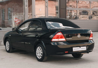 Подержанный автомобиль Nissan Almera Classic 2011 года (7 фото)