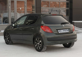 Подержанный автомобиль Peugeot 207 Hatchback 2007 года (7 фото)