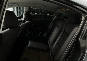 Подержанный автомобиль Mazda 3 Sedan 2008 года (14 фото)