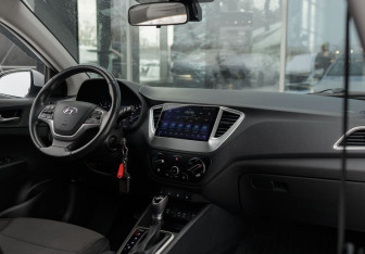 Подержанный автомобиль Hyundai Solaris Sedan 2018 года (10 фото)