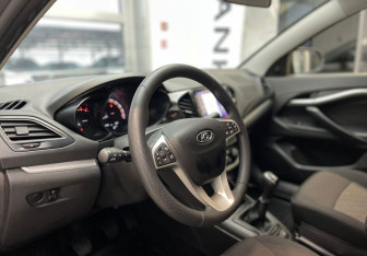 Подержанный автомобиль LADA (ВАЗ) Vesta Sedan 2020 года (9 фото)