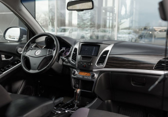 Подержанный автомобиль SsangYong Actyon 2014 года (10 фото)