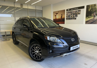 Подержанный автомобиль Lexus RX 2010 года (3 фото)
