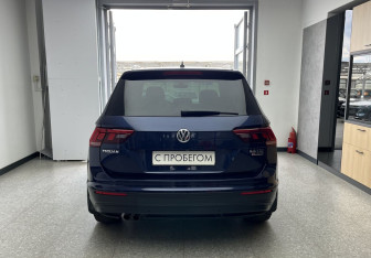 Подержанный автомобиль Volkswagen Tiguan 2017 года (5 фото)