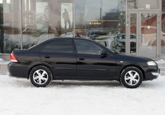 Подержанный автомобиль Nissan Almera Sedan 2006 года (4 фото)