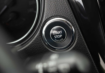 Подержанный автомобиль Nissan X-Trail 2016 года (15 фото)