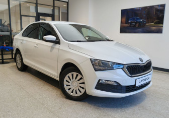 Подержанный автомобиль Skoda Rapid Liftback 2020 года (4 фото)