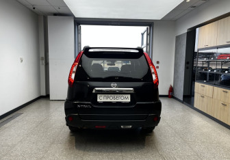 Подержанный автомобиль Nissan X-Trail 2012 года (5 фото)