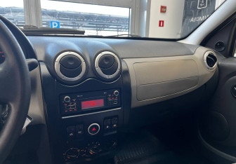 Подержанный автомобиль LADA (ВАЗ) Largus Wagon 2018 года (8 фото)