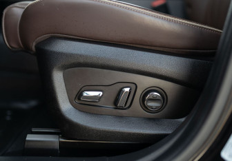 Подержанный автомобиль Exeed VX 2023 года (22 фото)