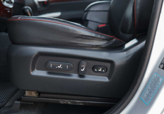 Подержанный автомобиль Hyundai Santa Fe 2007 года (18 фото)
