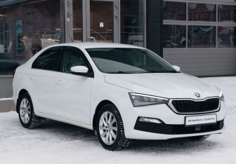 Подержанный автомобиль Skoda Rapid Liftback 2020 года (3 фото)