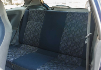 Подержанный автомобиль Mitsubishi Mirage Hatchback 1997 года (15 фото)