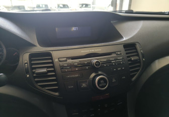 Подержанный автомобиль Honda Accord Sedan 2008 года (12 фото)