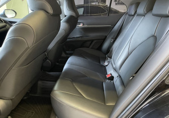 Подержанный автомобиль Toyota Camry Sedan 2019 года (9 фото)