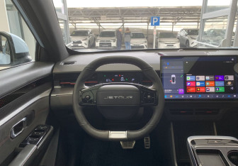Подержанный автомобиль Jetour Dashing 2023 года (14 фото)