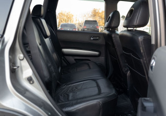 Подержанный автомобиль Nissan X-Trail 2008 года (20 фото)