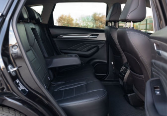 Подержанный автомобиль Haval F7 2021 года (23 фото)