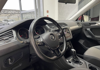 Подержанный автомобиль Volkswagen Tiguan 2020 года (7 фото)