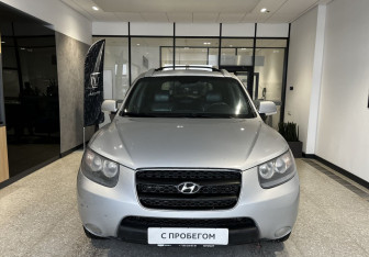 Подержанный автомобиль Hyundai Santa Fe 2009 года (2 фото)