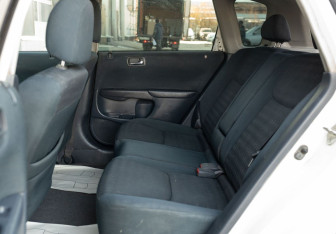 Подержанный автомобиль Honda Civic Hatchback 2001 года (15 фото)