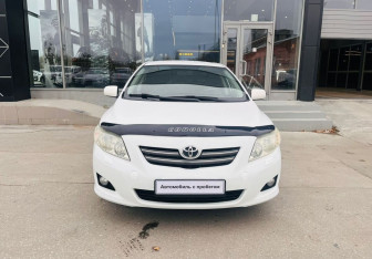 Подержанный автомобиль Toyota Corolla Sedan 2009 года (2 фото)