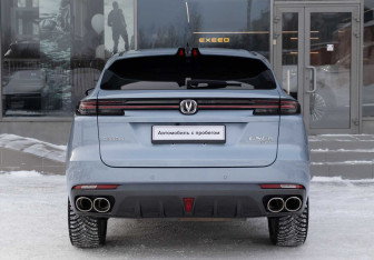 Подержанный автомобиль Changan UNI-K 2023 года (6 фото)