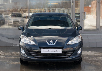 Подержанный автомобиль Peugeot 408 2012 года (2 фото)