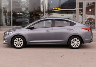 Подержанный автомобиль Hyundai Solaris Sedan 2017 года (8 фото)