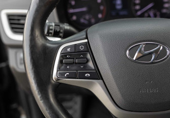 Подержанный автомобиль Hyundai Solaris Sedan 2017 года (12 фото)