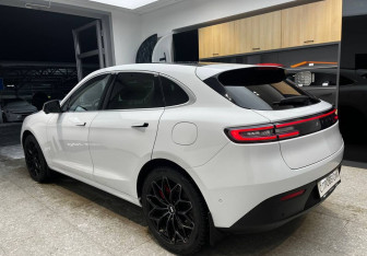 Подержанный автомобиль AITO M5 2023 года (7 фото)