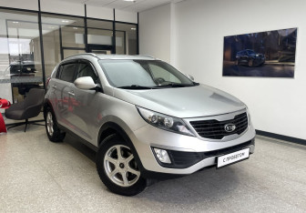 Подержанный автомобиль Kia Sportage 2011 года (3 фото)