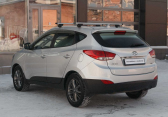 Подержанный автомобиль Hyundai ix35 2014 года (7 фото)