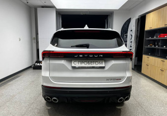 Подержанный автомобиль Jetour X70 Plus 2023 года (6 фото)