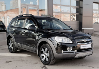 Подержанный автомобиль Chevrolet Captiva 2008 года (3 фото)