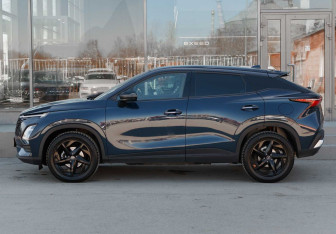 Подержанный автомобиль Omoda C5 2023 года (8 фото)