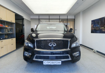 Подержанный автомобиль Infiniti QX80 2016 года (2 фото)