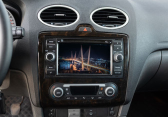 Подержанный автомобиль Ford Focus Sedan 2007 года (13 фото)