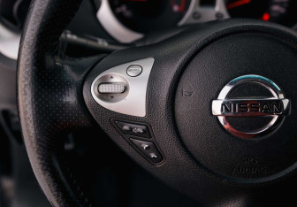 Подержанный автомобиль Nissan Juke 2011 года (12 фото)