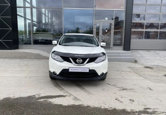 Подержанный автомобиль Nissan Qashqai 2014 года (4 фото)