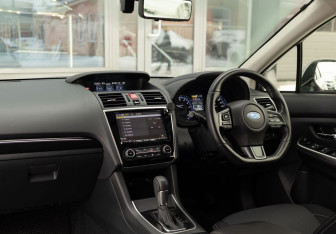 Подержанный автомобиль Subaru Levorg 2019 года (10 фото)