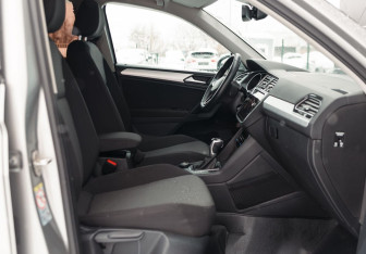 Подержанный автомобиль Volkswagen Tiguan 2021 года (18 фото)