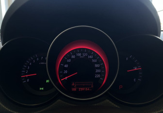 Подержанный автомобиль Kia Cerato Sedan 2010 года (10 фото)
