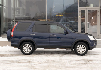 Подержанный автомобиль Honda CR-V 2006 года (4 фото)