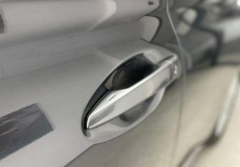 Подержанный автомобиль Lexus RX 2009 года (8 фото)