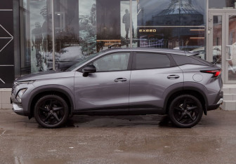 Подержанный автомобиль Omoda C5 2022 года (8 фото)