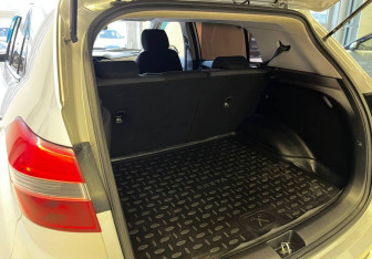 Подержанный автомобиль Hyundai Creta 2018 года (16 фото)